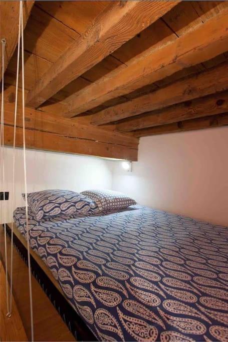 Appartement Lumineux En Centre-Ville Arles Esterno foto